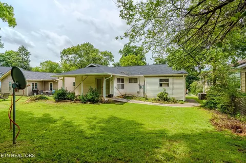 2307 Peachtree St, Knoxville, TN 37920