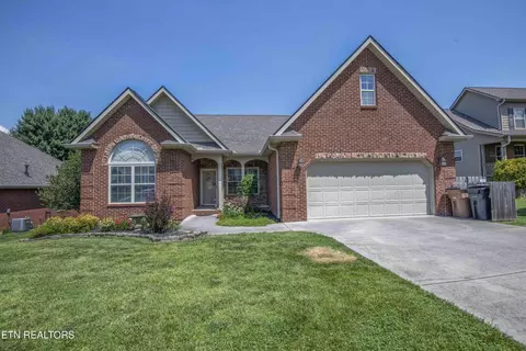 5551 Meadow Wells Dr, Knoxville, TN 37924