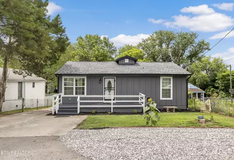 1904 Jourolman Ave, Knoxville, TN 37921