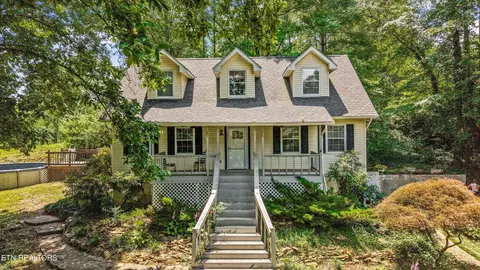 250 Ollis Rd, Oliver Springs, TN 37840