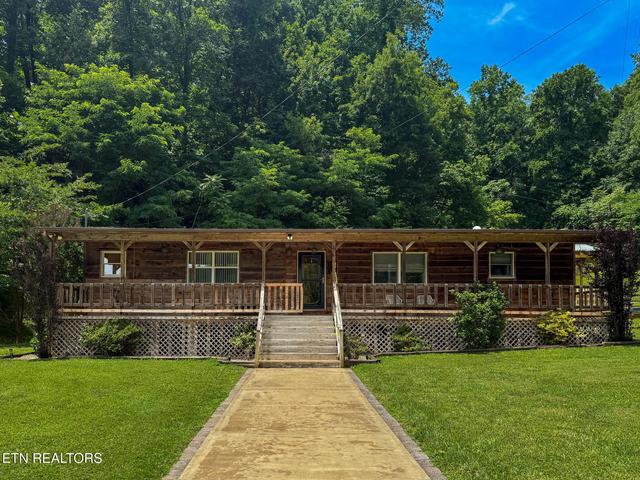 975 Keener Rd, Cosby, TN 37722