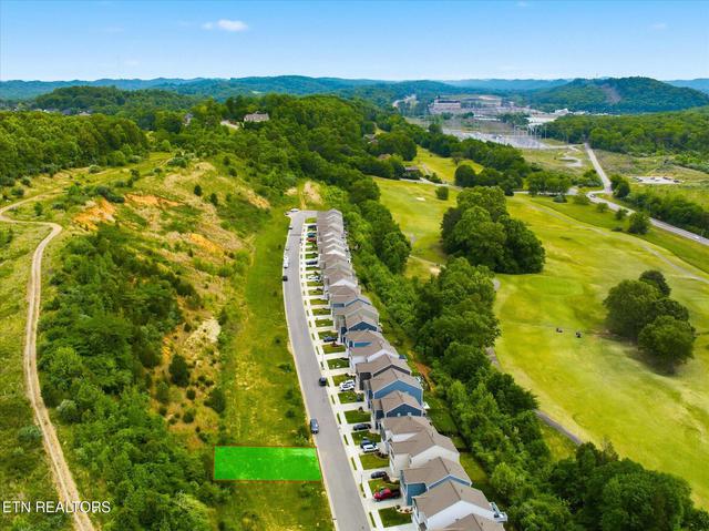 113 Harbour Pointe Ln, Oak Ridge, TN 37830