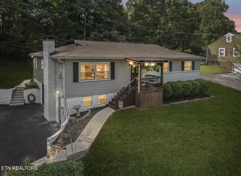 4303 Garden Dr, Knoxville, TN 37918