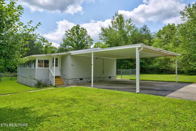 809 Spokane Ln, Crossville, TN 38572