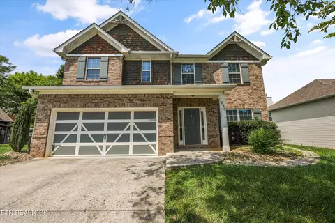 620 Carrington Blvd, Lenoir City, TN 37771