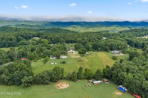 260 Long Hollow Rd, Clinton, TN 37716