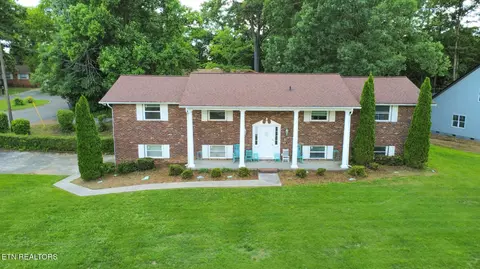 1407 Rosalyn Dr, Knoxville, TN 37914