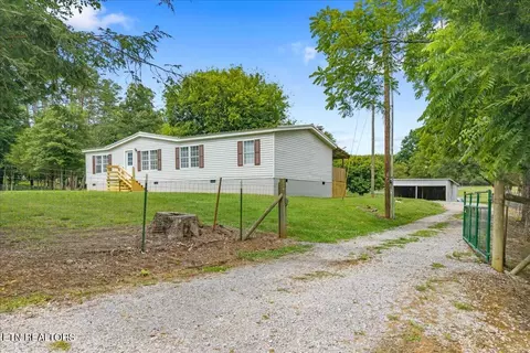 1091 Fairview Rd, Tellico Plains, TN 37385