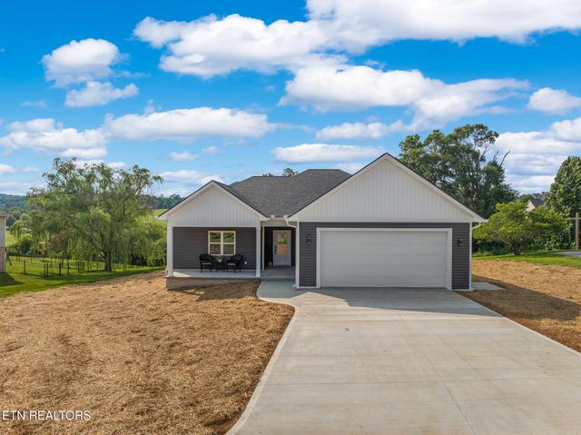 4203 Stansberry Rd, Morristown, TN 37813