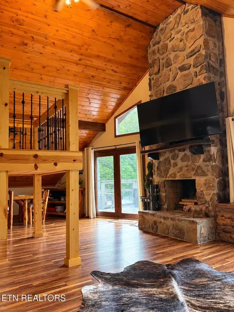 Living - 237 Foster Rd, Heiskell, TN 37754 photo 1 of 1