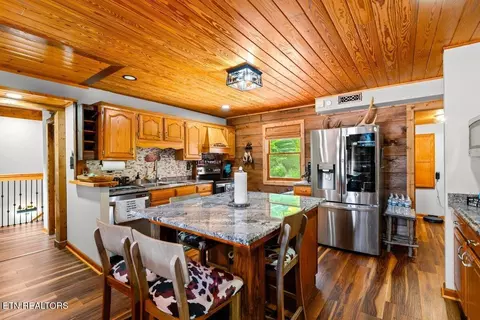 Kitchen - 237 Foster Rd, Heiskell, TN 37754 photo 2 of 2