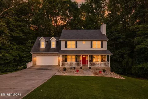 153 Autumn Dr, Clinton, TN 37716