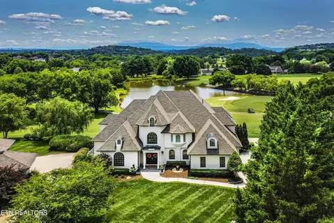 205 Pebble Beach Pt, Knoxville, TN 37934