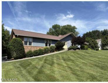 909 Woodsmoke Cir, Knoxville, TN 37934