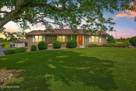 829 Oak Grove Rd, Madisonville, TN 37354