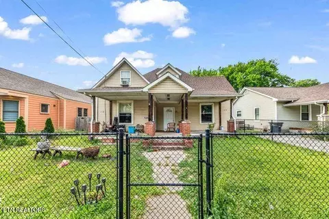 123 E Springdale Ave, Knoxville, TN 37917