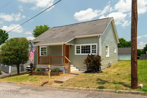 1105 Freedman St, Loudon, TN 37774