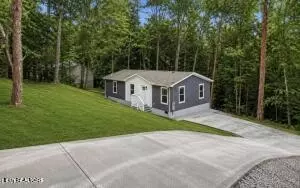 6504 Milroy Ln, Knoxville, TN 37918