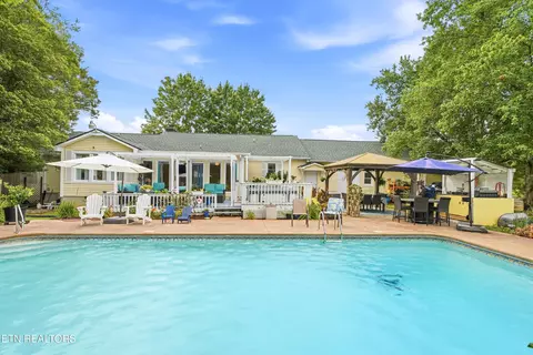 2813 Emory Rd, Knoxville, TN 37938