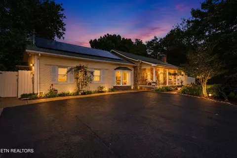 2813 Emory Rd, Knoxville, TN 37938