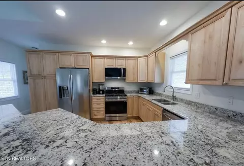 Kitchen - 413 Chippewa Ln, Rutledge, TN 37861 photo 1 of 3