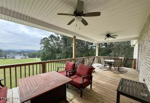 Exterior - 413 Chippewa Ln, Rutledge, TN 37861 photo 2 of 8