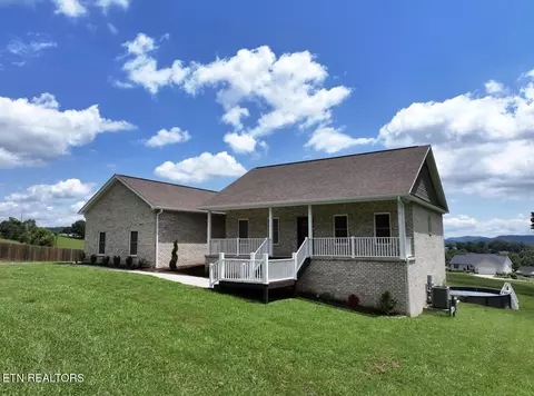 Exterior - 413 Chippewa Ln, Rutledge, TN 37861 photo 1 of 8
