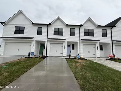 8718 Chapman Trace Way, Knoxville, TN 37920