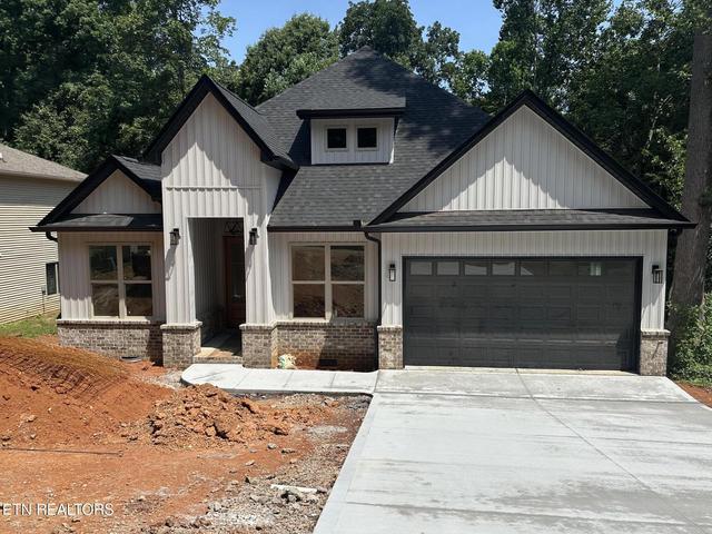 153 Inata Cir, Loudon, TN 37774