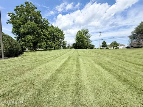 Old Niles Ferry Rd, Maryville, TN 37801