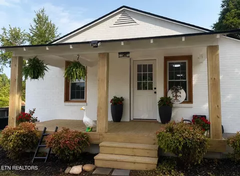 902 Kingston Ave, Rockwood, TN 37854