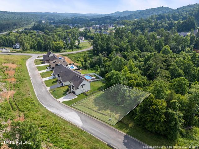 113 Cherry Oak Dr, Oak Ridge, TN 37830