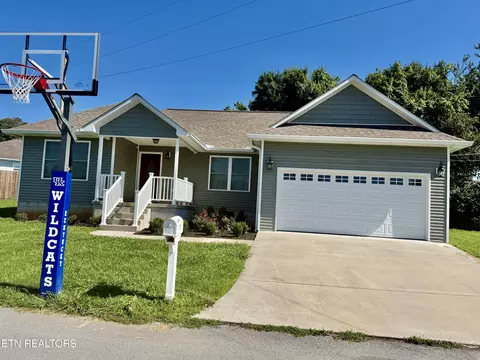 127 Kars Ln, Tazewell, TN 37879