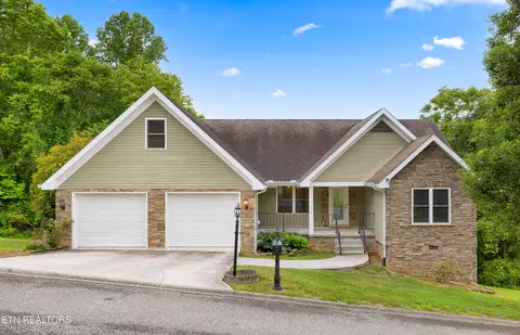 212 Poppy Hill Ln, La Follette, TN 37766