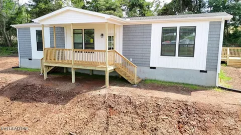 347 Bungalow Dr, Dandridge, TN 37725