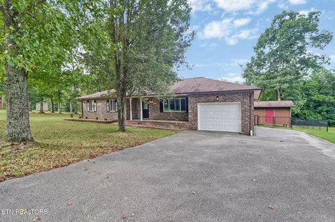 181 Bradrock St, Crossville, TN 38571