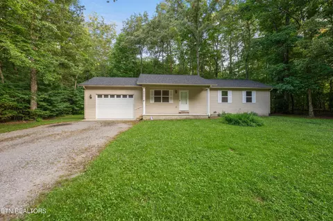 5212 Cheyenne Dr, Crossville, TN 38572