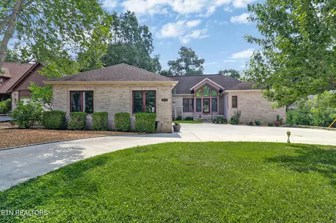 114 Knollwood Ln, Crossville, TN 38558