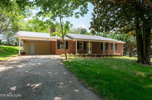 474 Bank St, Tellico Plains, TN 37385