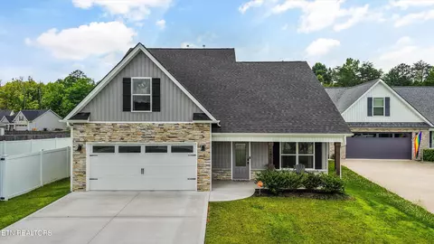 7626 Bailey Landing Ln, Knoxville, TN 37931