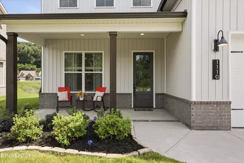 1110 Cedar Break Dr, Knoxville, TN 37932