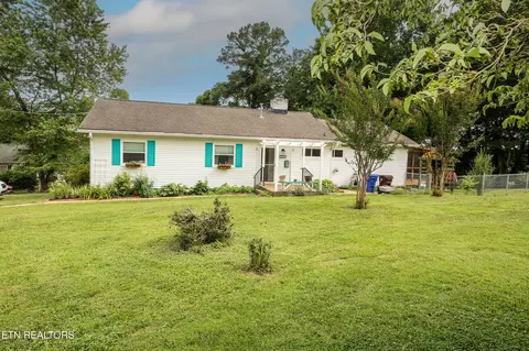 117 Tabor Rd, Oak Ridge, TN 37830