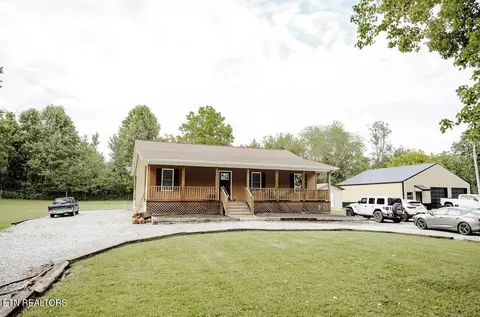 935 Pine Tree Rd, Jamestown, TN 38556