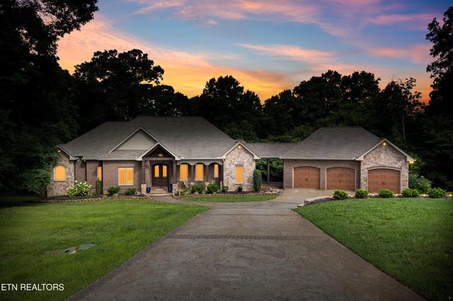 362 Parkwood Cir, Greenback, TN 37742