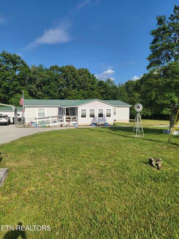 63 Cherry St, Crossville, TN 38572