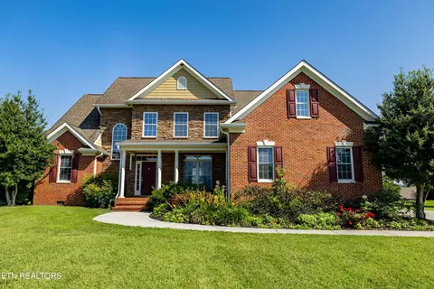 3205 Whittenburg Dr, Maryville, TN 37804