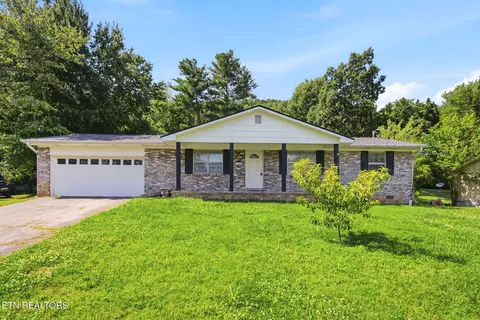 4305 Ohara Dr, Knoxville, TN 37918