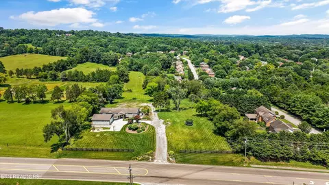 400 N Watt Rd, Knoxville, TN 37934
