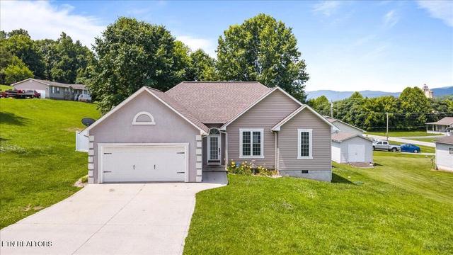 108 S Burress Ln, Jacksboro, TN 37757