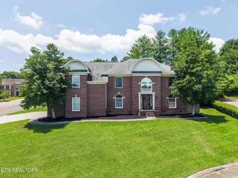1811 Swinford Ct, Knoxville, TN 37922